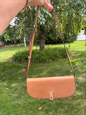 Polo Ralph Lauren ID Medium Clutch in Tan Leather Shoulder Bag with Gold Accent